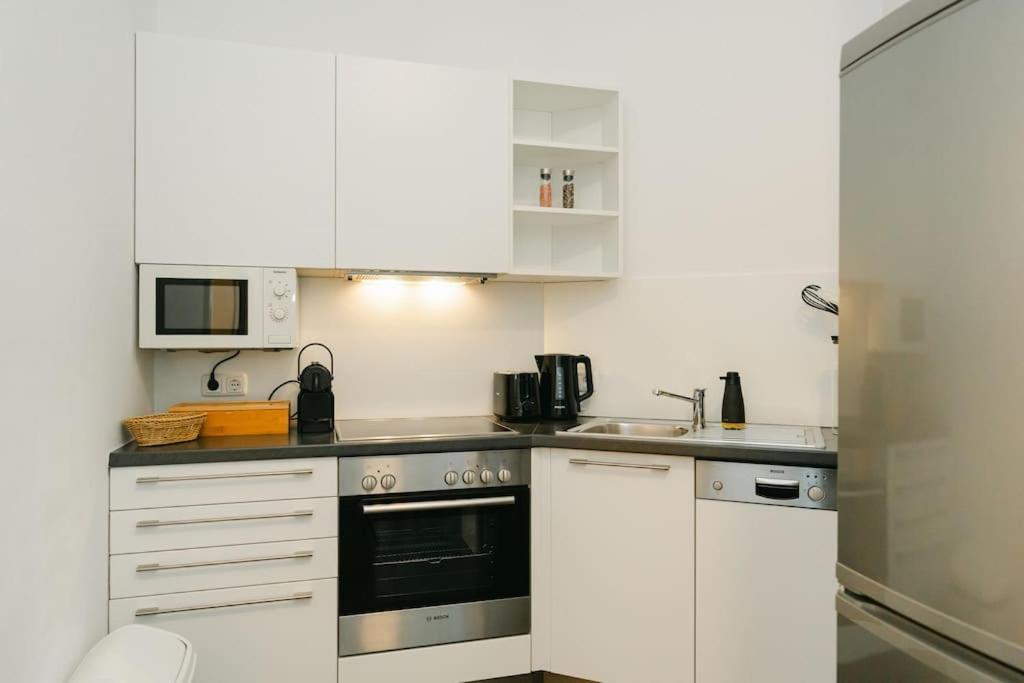 Apartment Classy In Josefstadt Perfect For 4-6