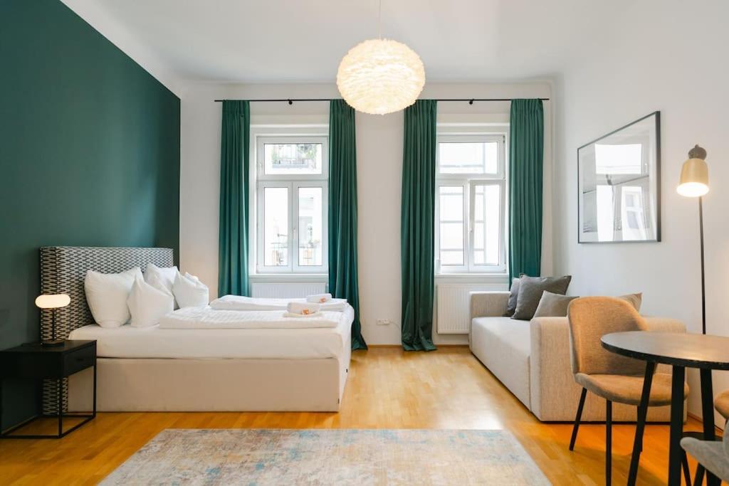 Classy In Josefstadt Perfect For 4-6 Apartment *