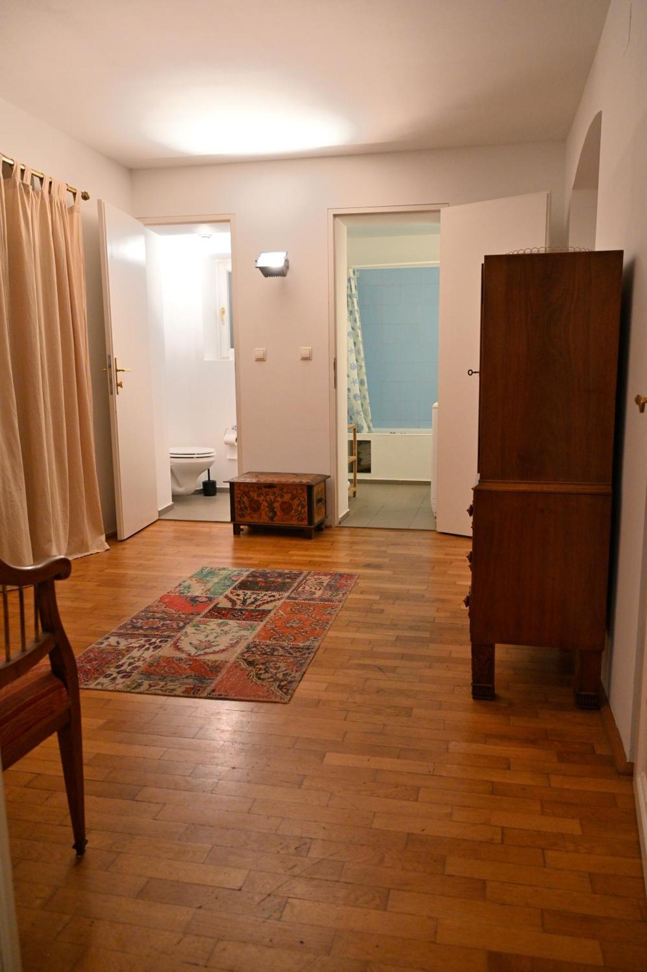 Apartment Garden Retreat *