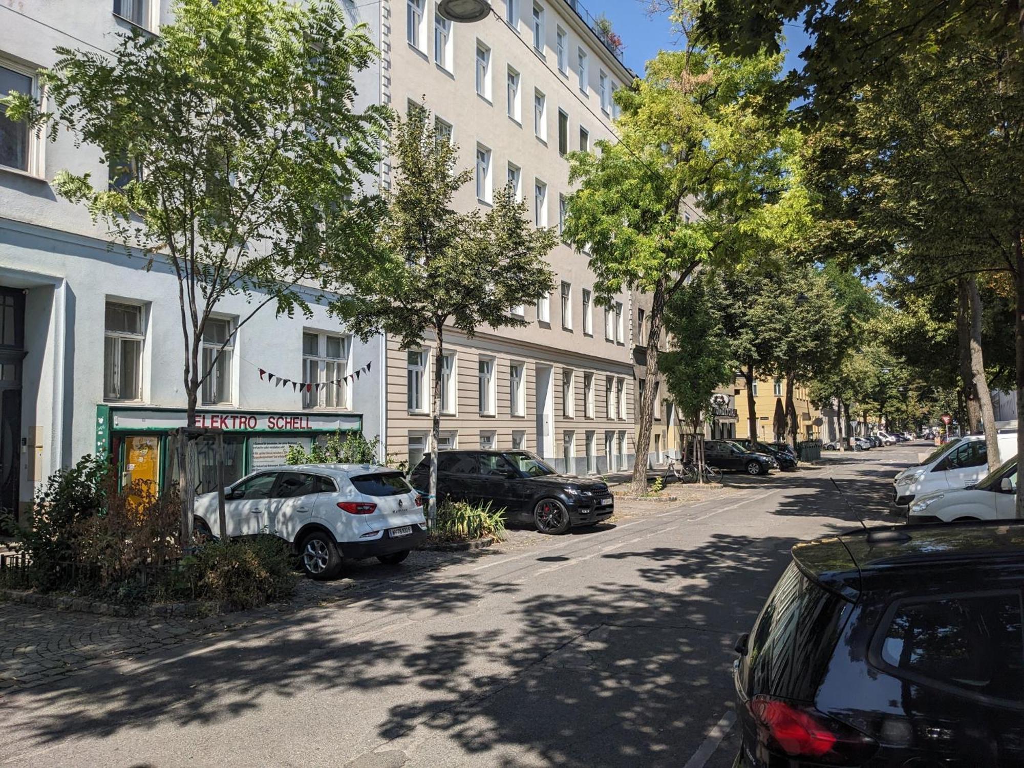 Maximillian 2* Vienna