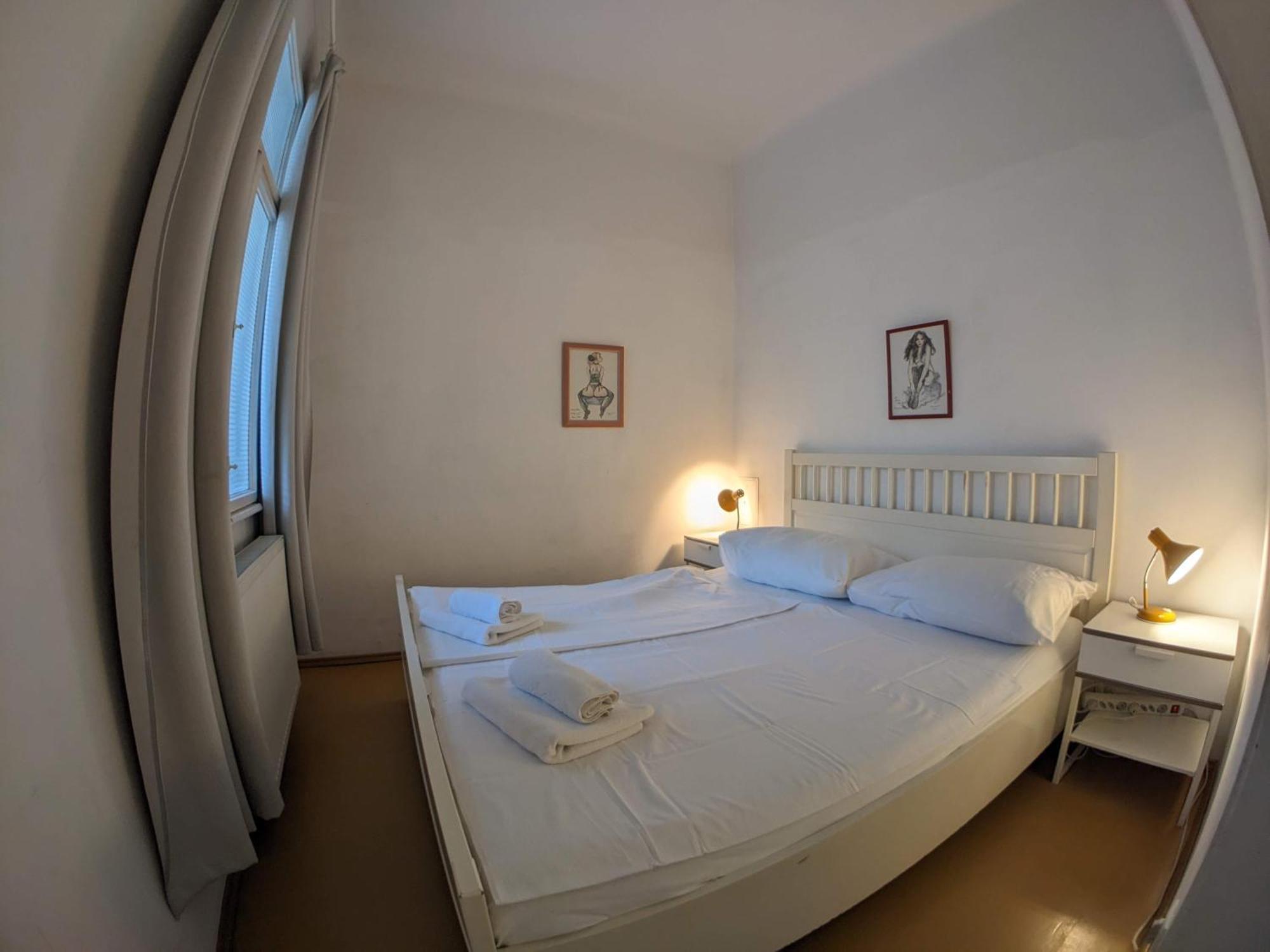 Maximillian Aparthotel 2*