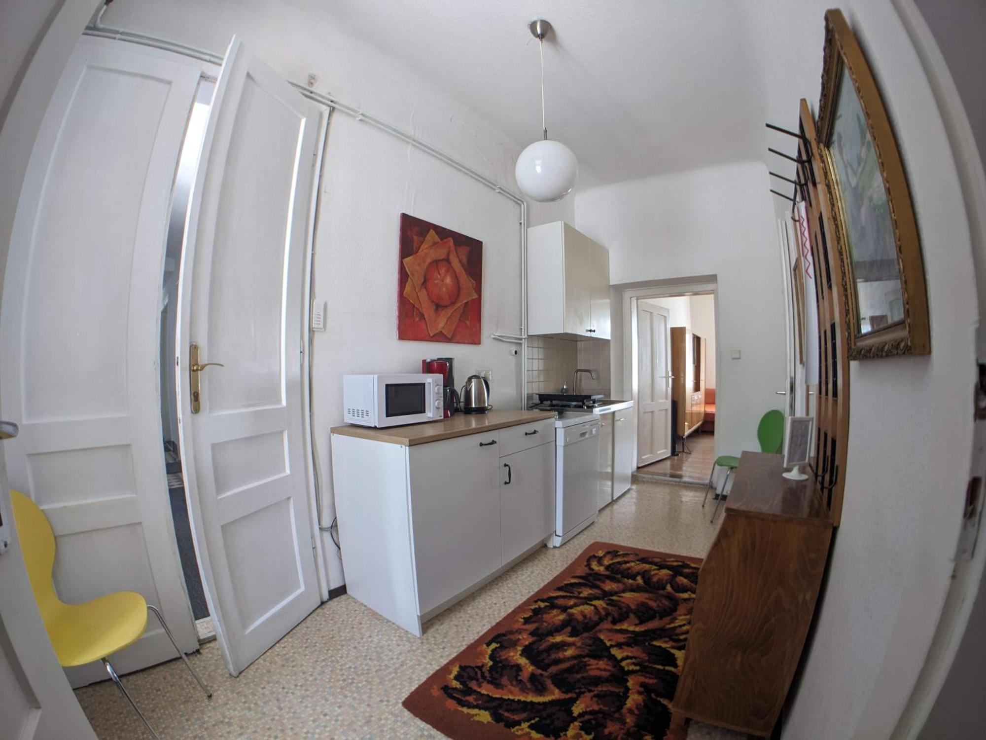 Aparthotel Maximillian 2*