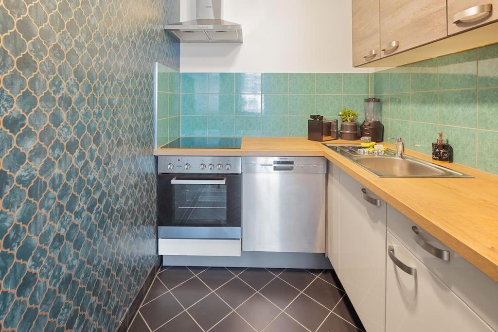 Apartment Anthrazit Oasis Near Center Shoppingstreet 3