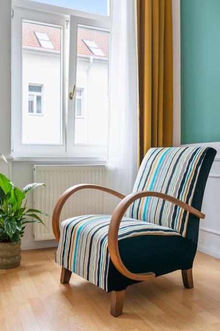 Apartment Anthrazit Oasis Near Center Shoppingstreet 3 Wien