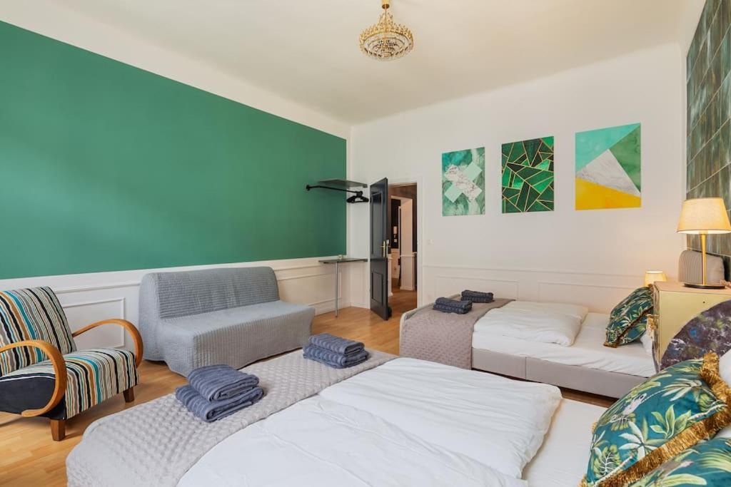 Anthrazit Oasis Near Center Shoppingstreet 3 Apartment
