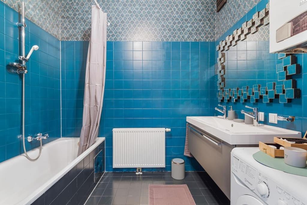 Anthrazit Oasis Near Center Shoppingstreet 3 * Wien