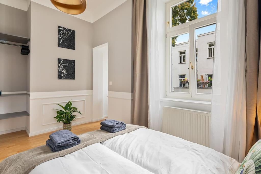 Apartment Anthrazit Oasis Near Center Shoppingstreet 3