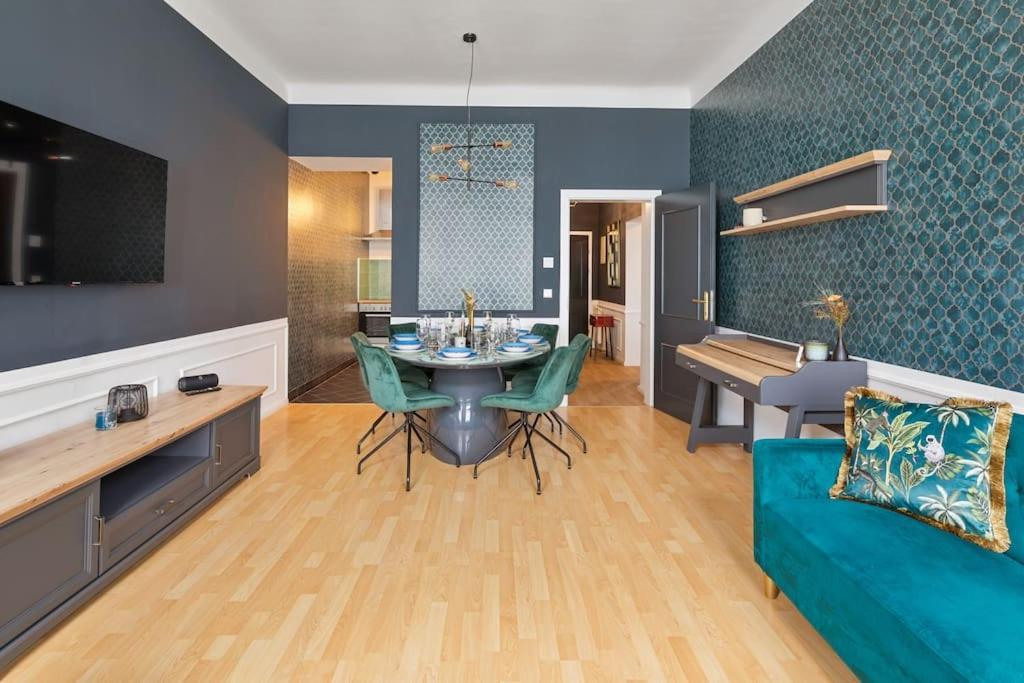 Anthrazit Oasis Near Center Shoppingstreet 3 * Wien