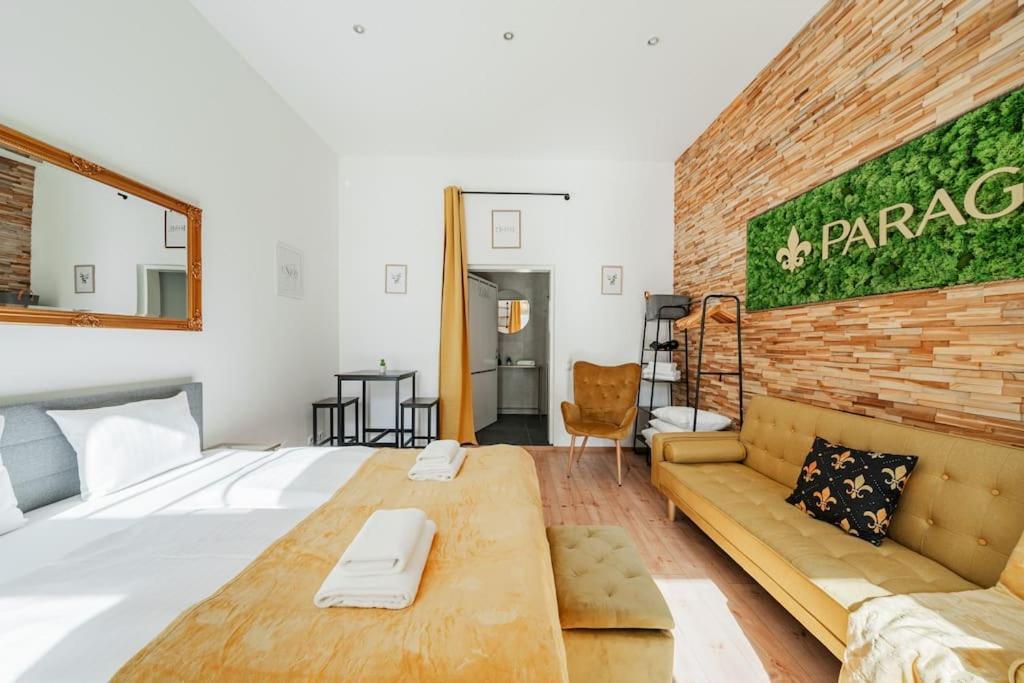 Apartment Premium Studio With Free Parking *