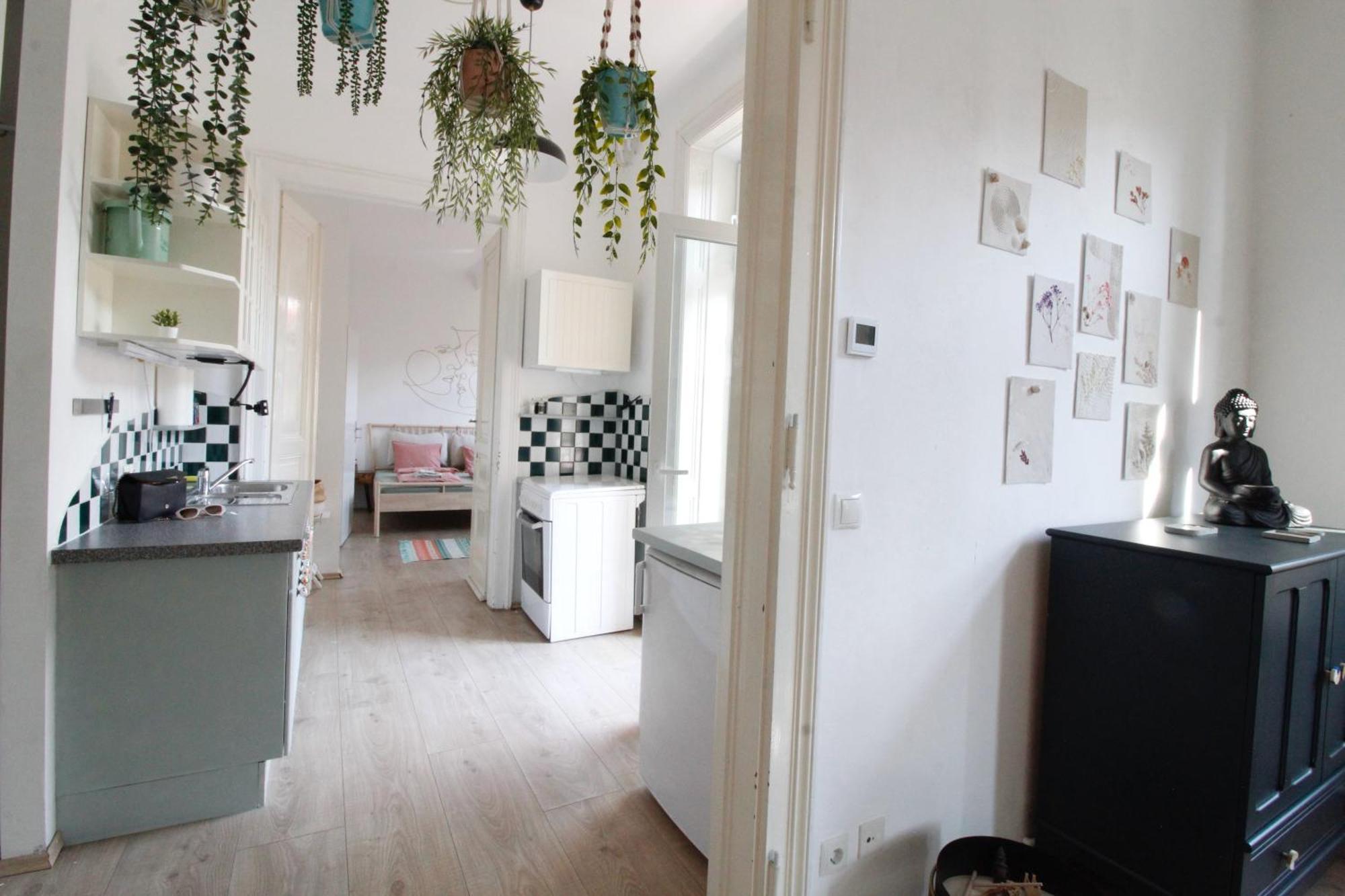 Cute Boho With Balcony Apartment Vienna