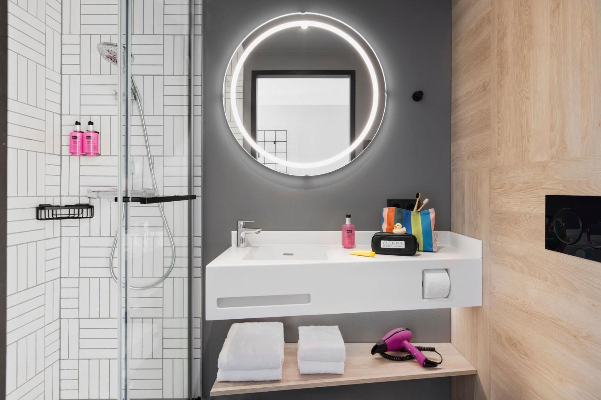 Hotel Moxy East