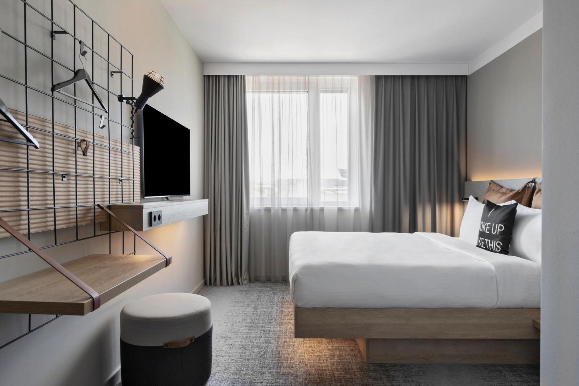 Moxy East