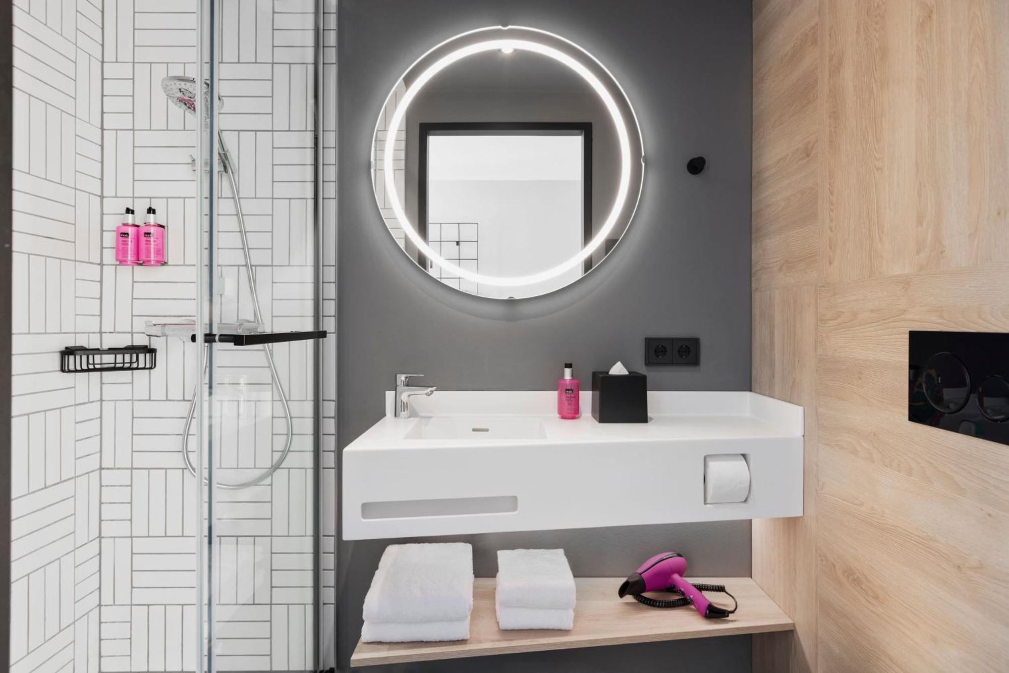 Hotel Moxy East *
