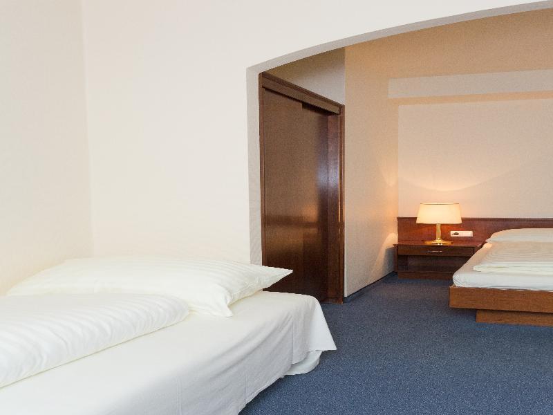 Thuringer Hof Hotel 3*