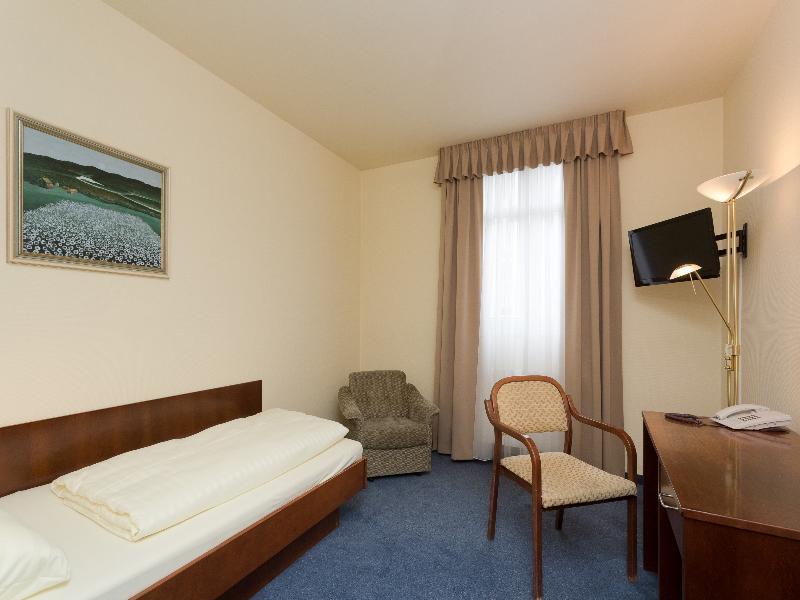 Thuringer Hof 3*