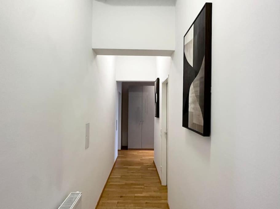 Apartment Beautiful Location *