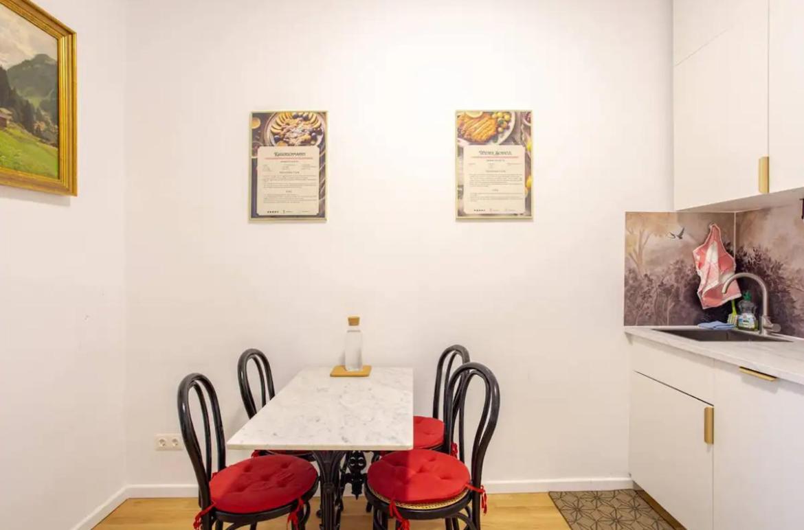 Apartment Gemuetliche Nur 15 Minuten Ins Stadtzentrum Vienna