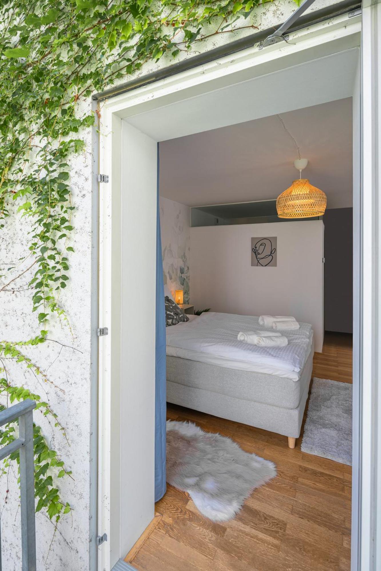 Gemuetliches, Ruhiges - 90m2 Mit Garten Und Terrasse Apartment