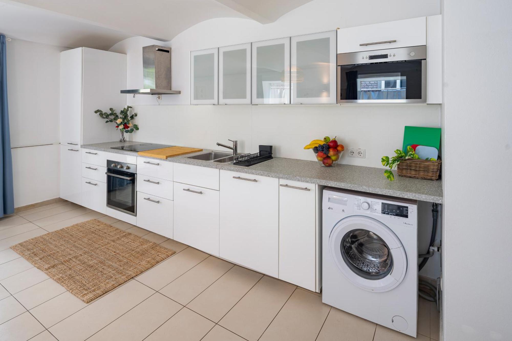 Gemuetliches, Ruhiges - 90m2 Mit Garten Und Terrasse Apartment