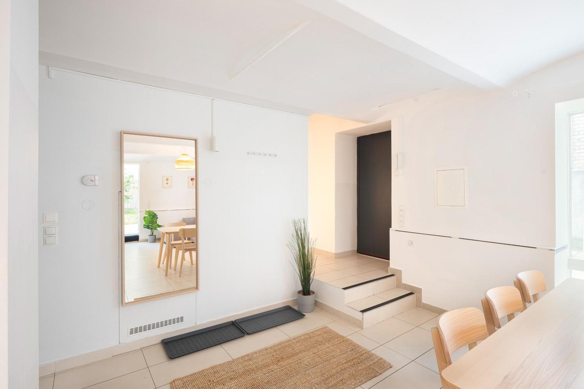 Gemuetliches, Ruhiges - 90m2 Mit Garten Und Terrasse Apartment Wien