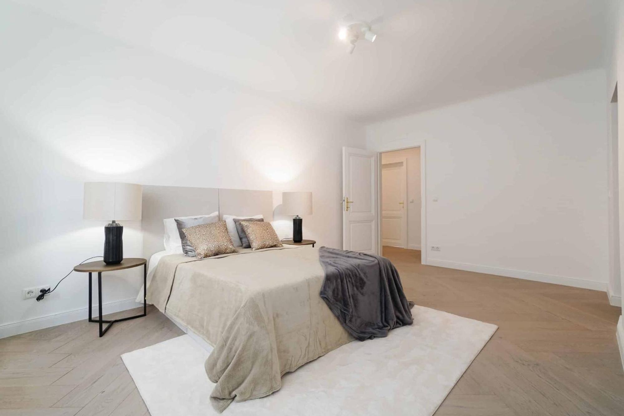 Luxury Living First District