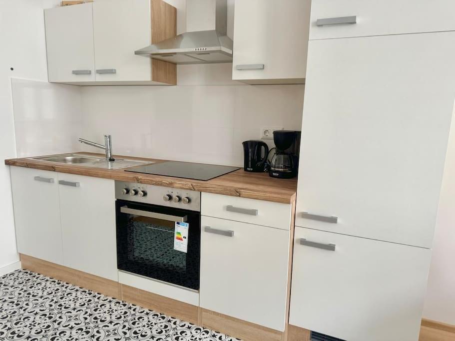 Modern Stylish & Spacious With Balcony *