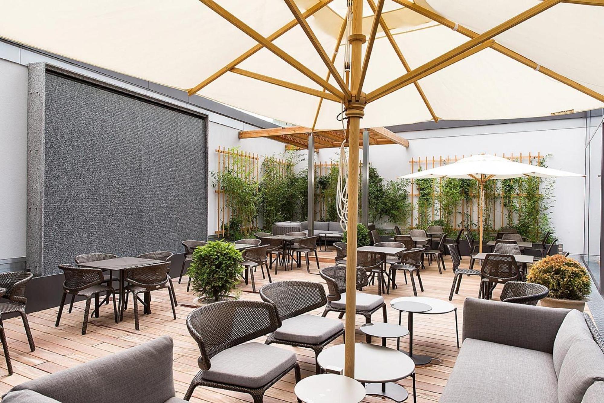 One Wien-hauptbahnhof 3*