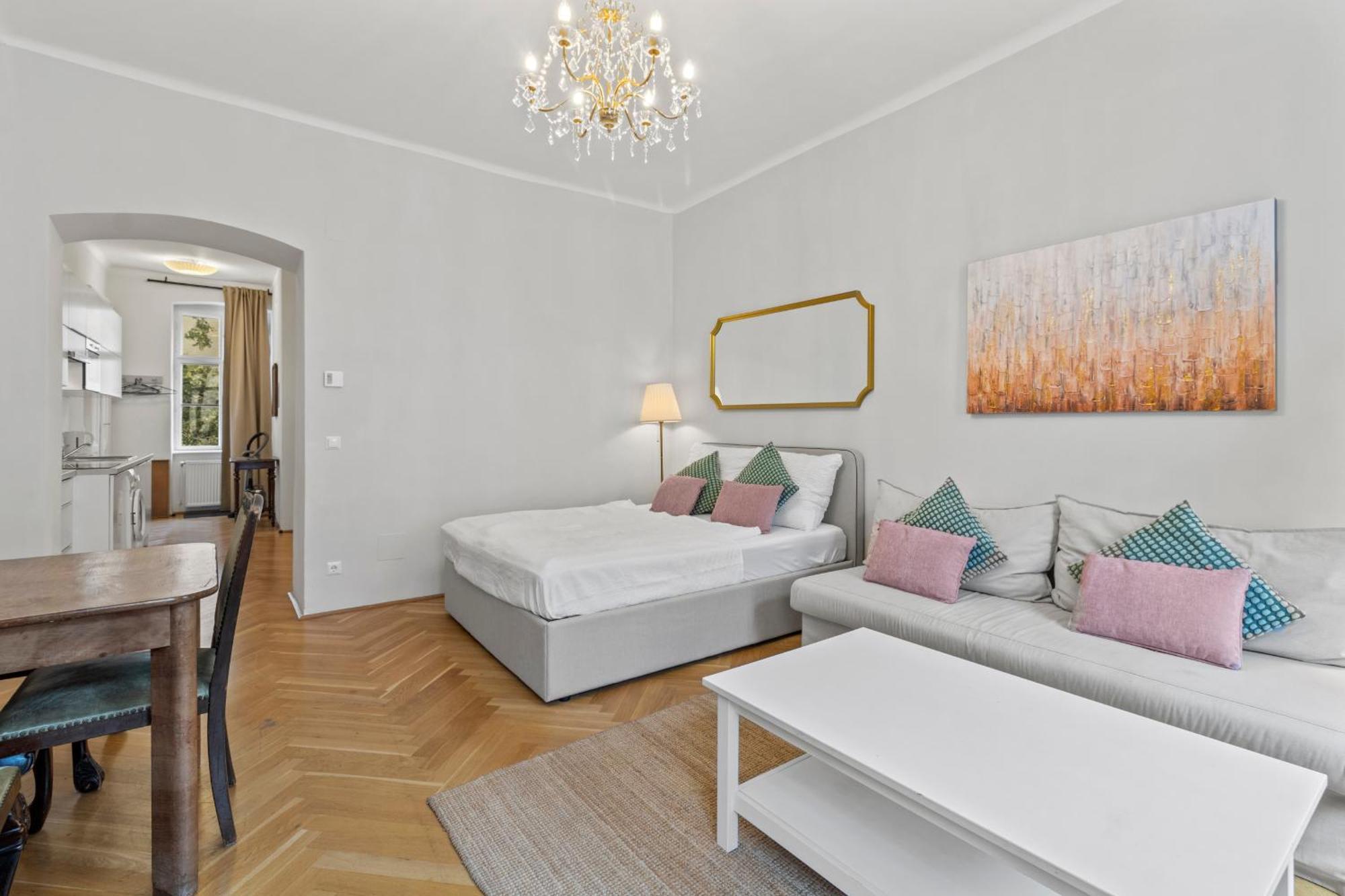 Chic - Near U3 Metro Apartment