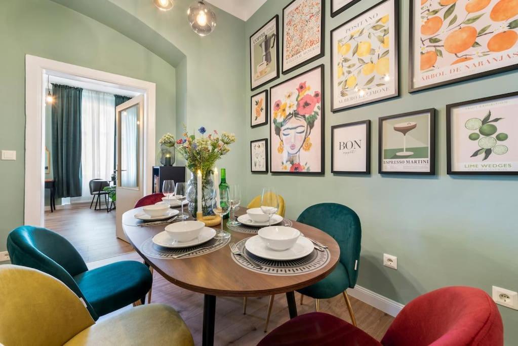 Spacious & Elegant 3 Bedroom