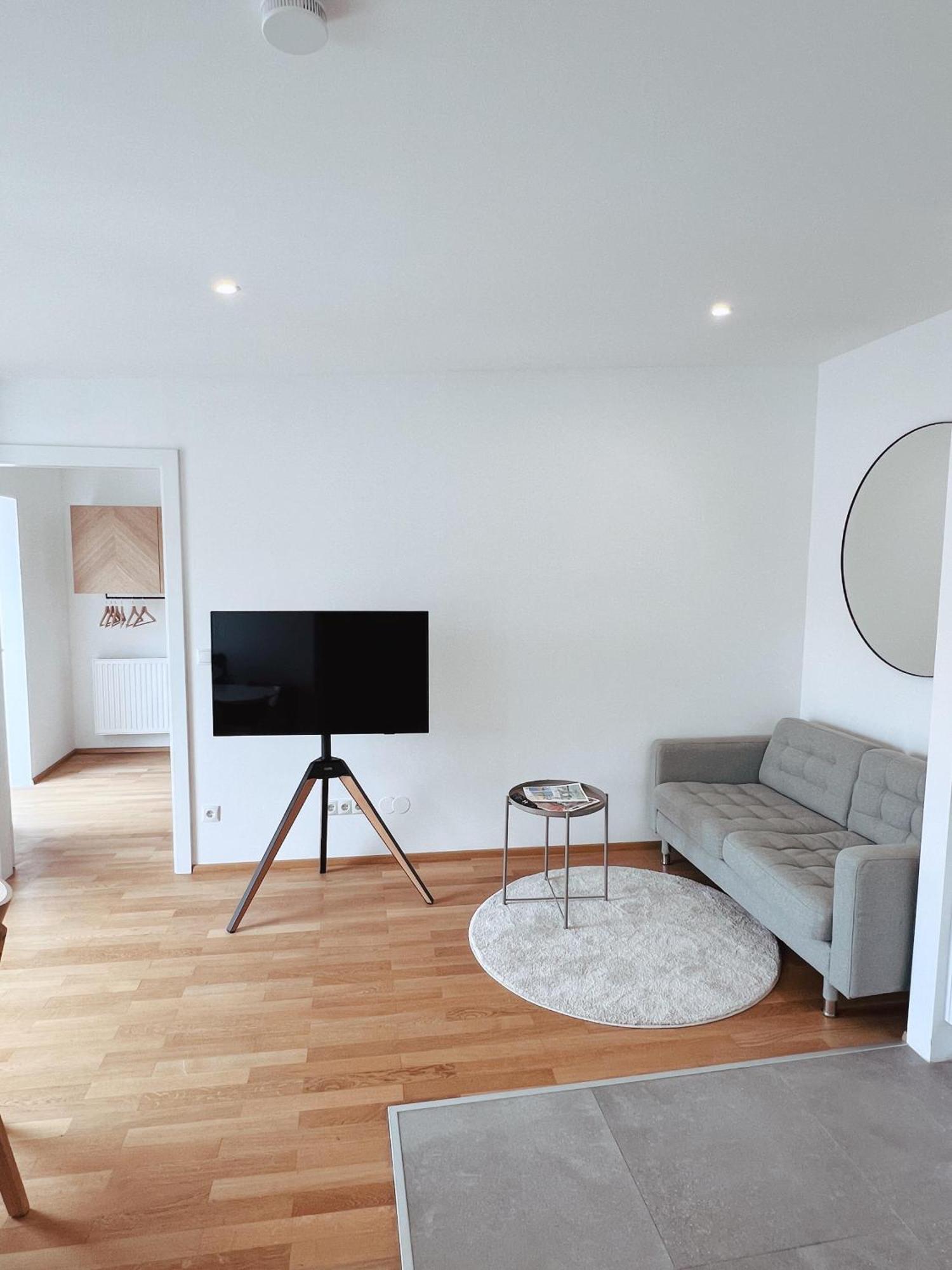 Brunnenmarkt Balcony Apartment Vienna