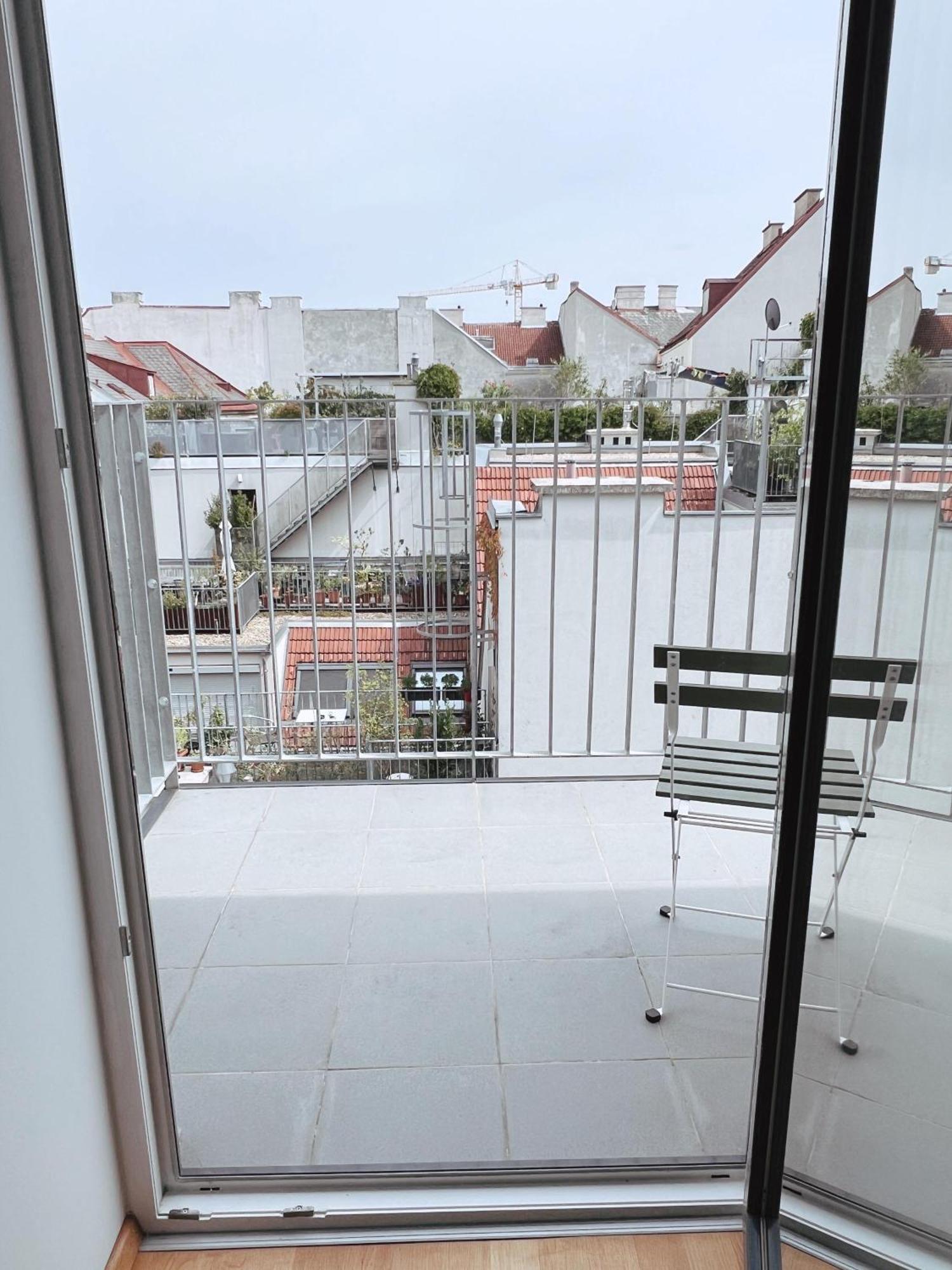 Apartment Brunnenmarkt Balcony *