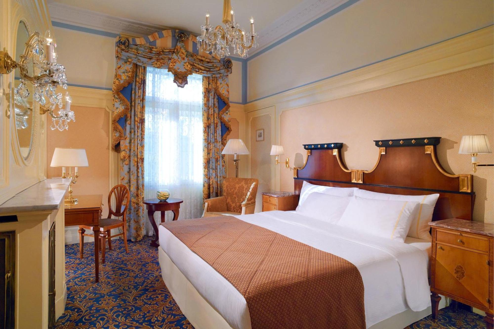 Bristol, A Luxury Collection Hotel,