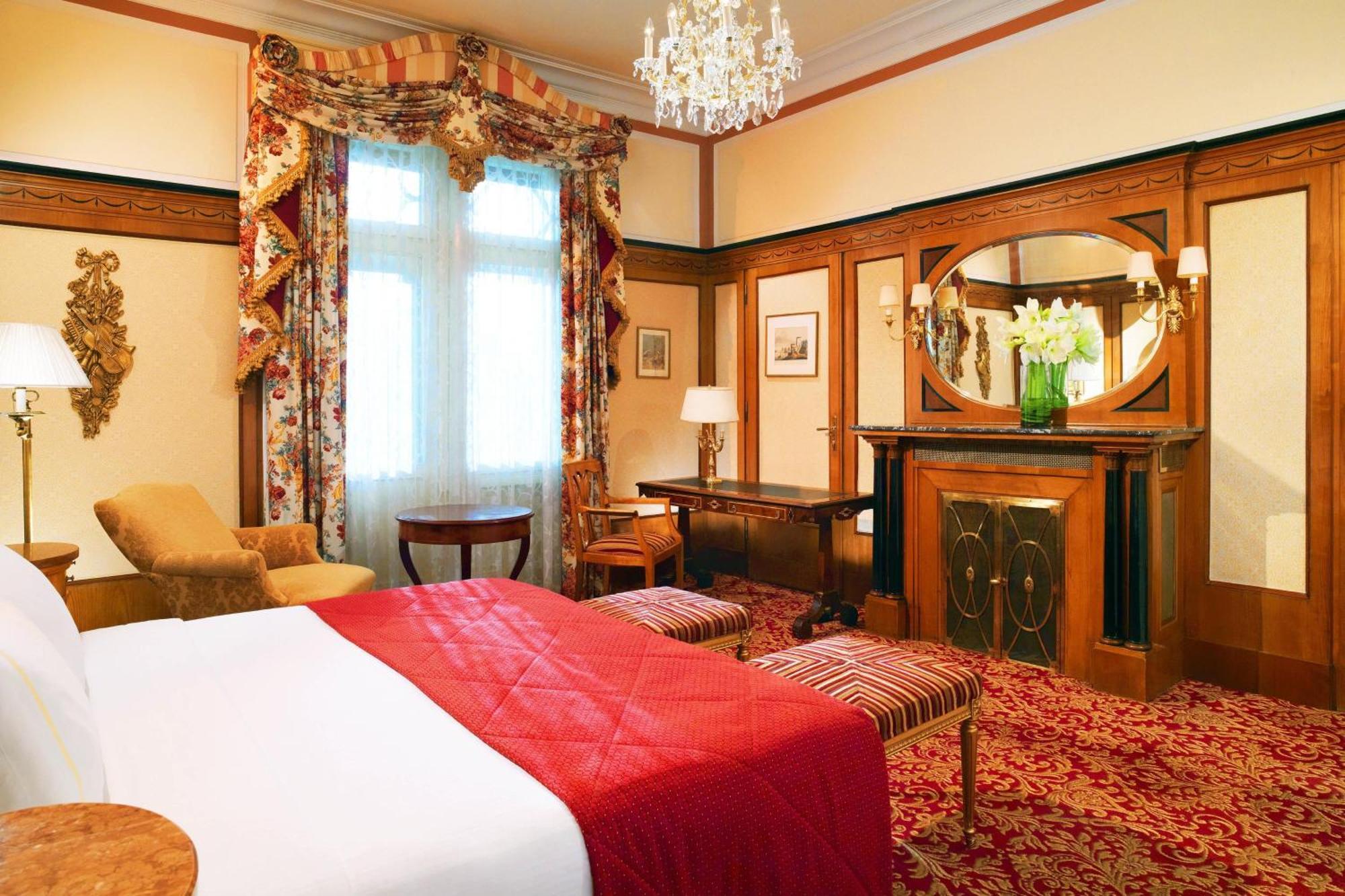 Hotel Bristol, A Luxury Collection Hotel, 5*