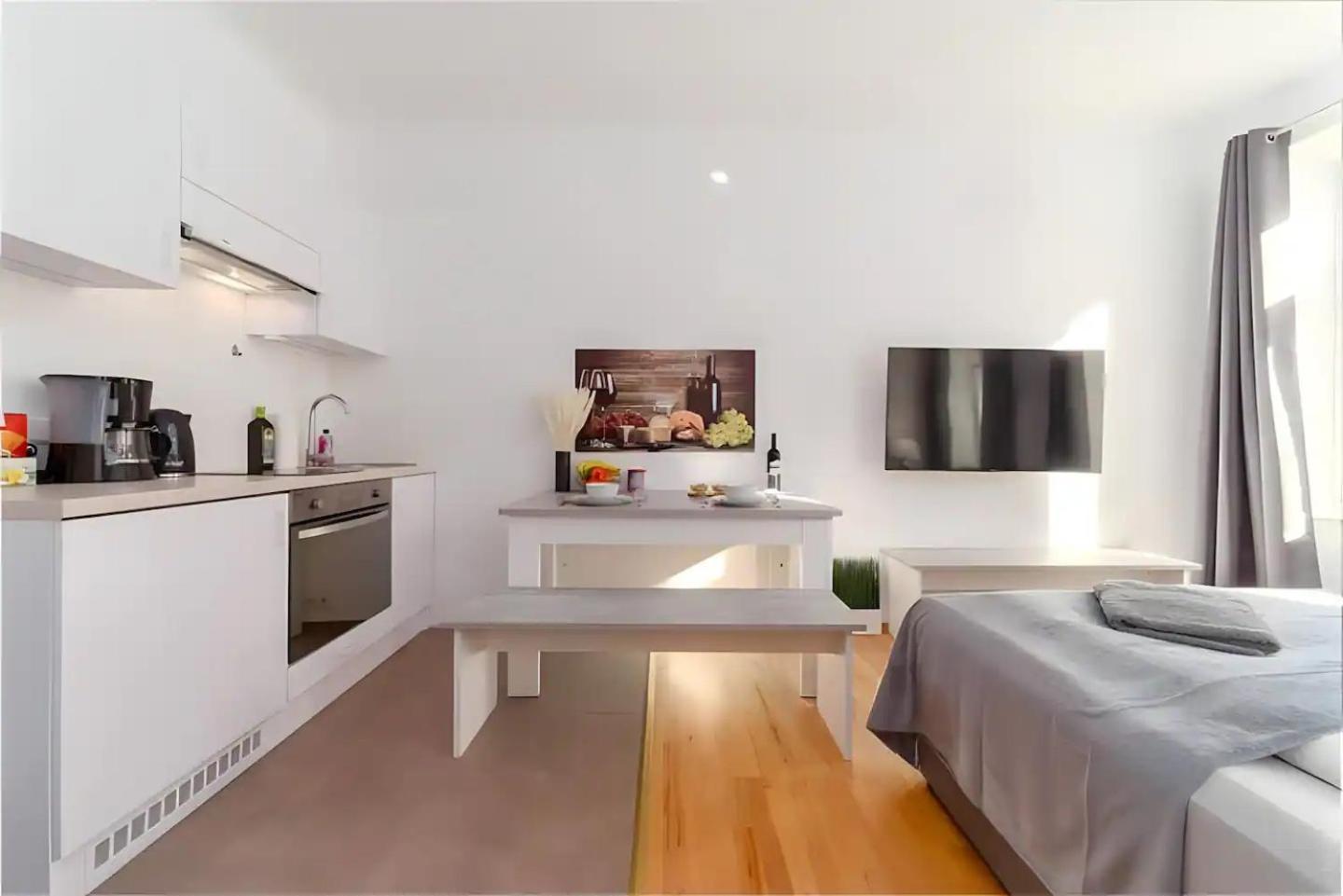 Perfect Location, 2 Min To Main Station Vienna