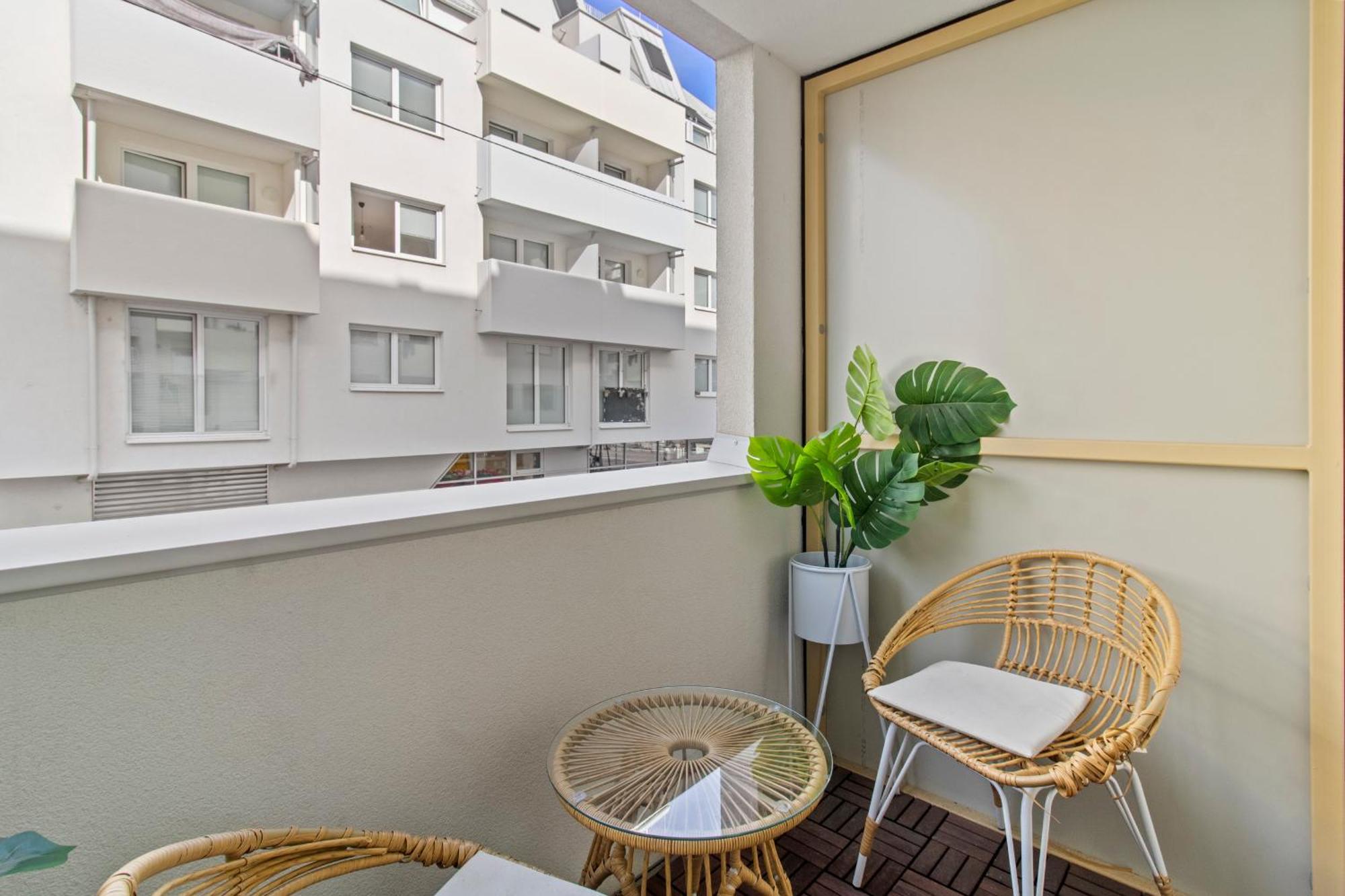 Apartment Modern I Parking I *