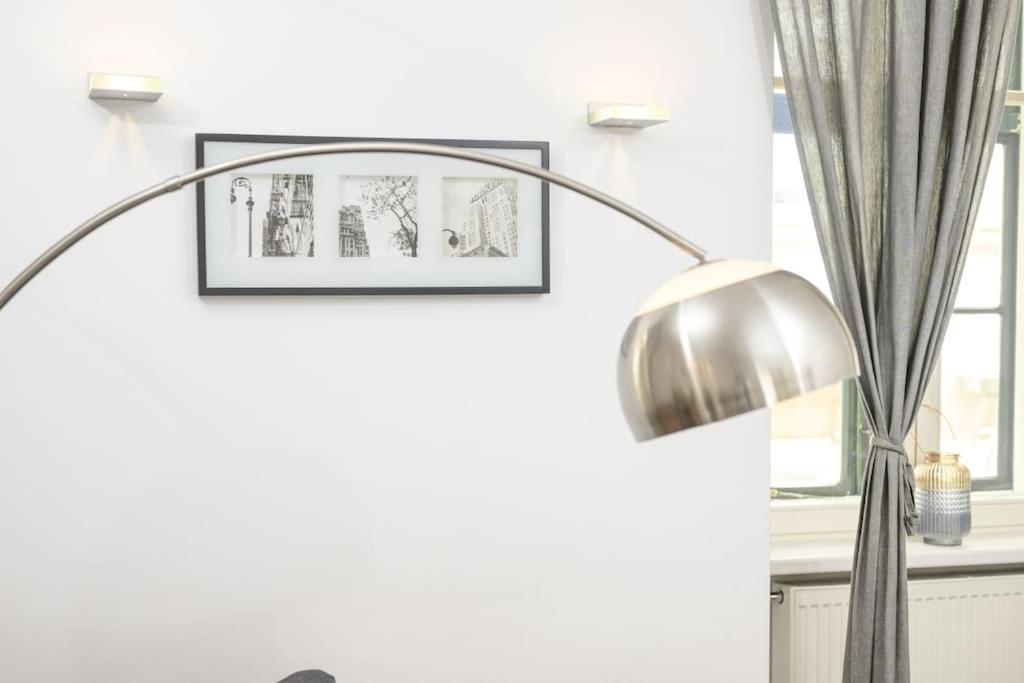 Apartment Charming In Center Vienna