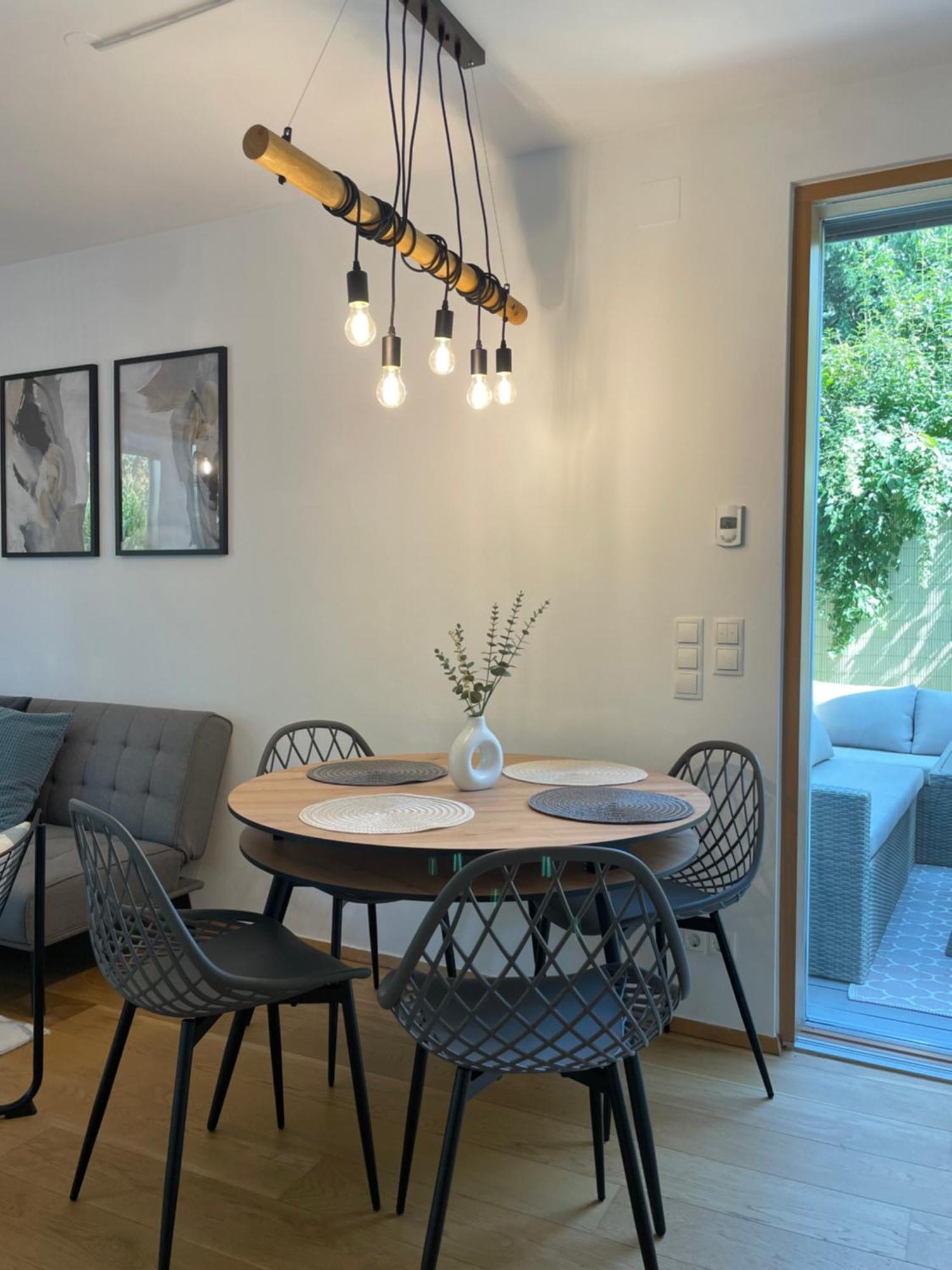 Roterd Residence, & Green, Parking Lot Apartment