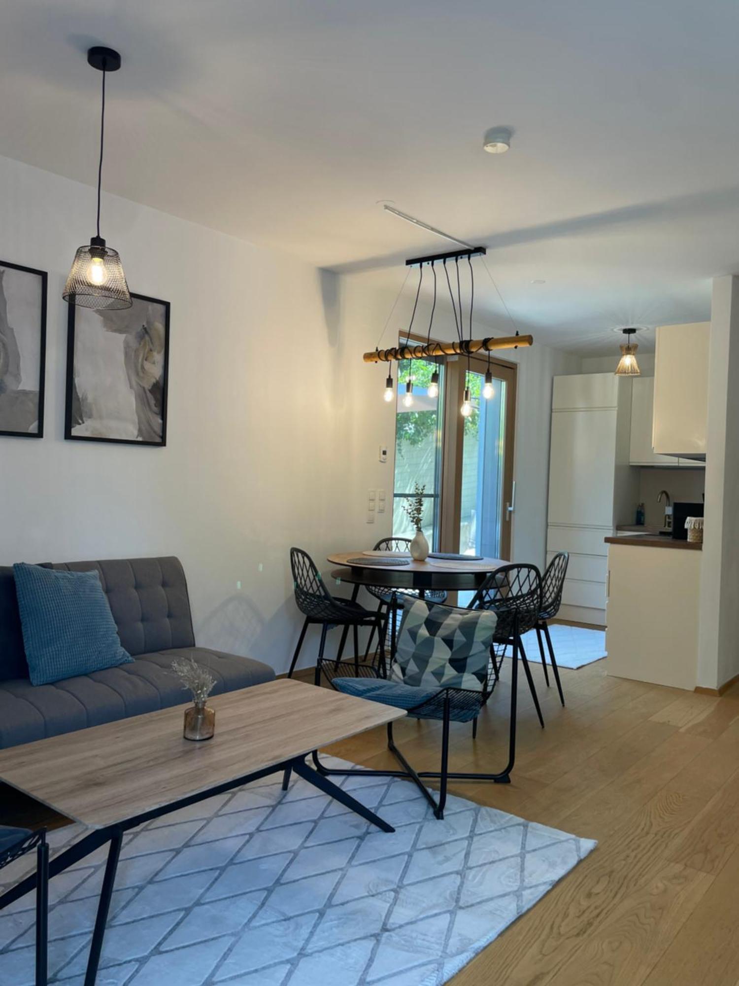Roterd Residence, & Green, Parking Lot Apartment Vienna