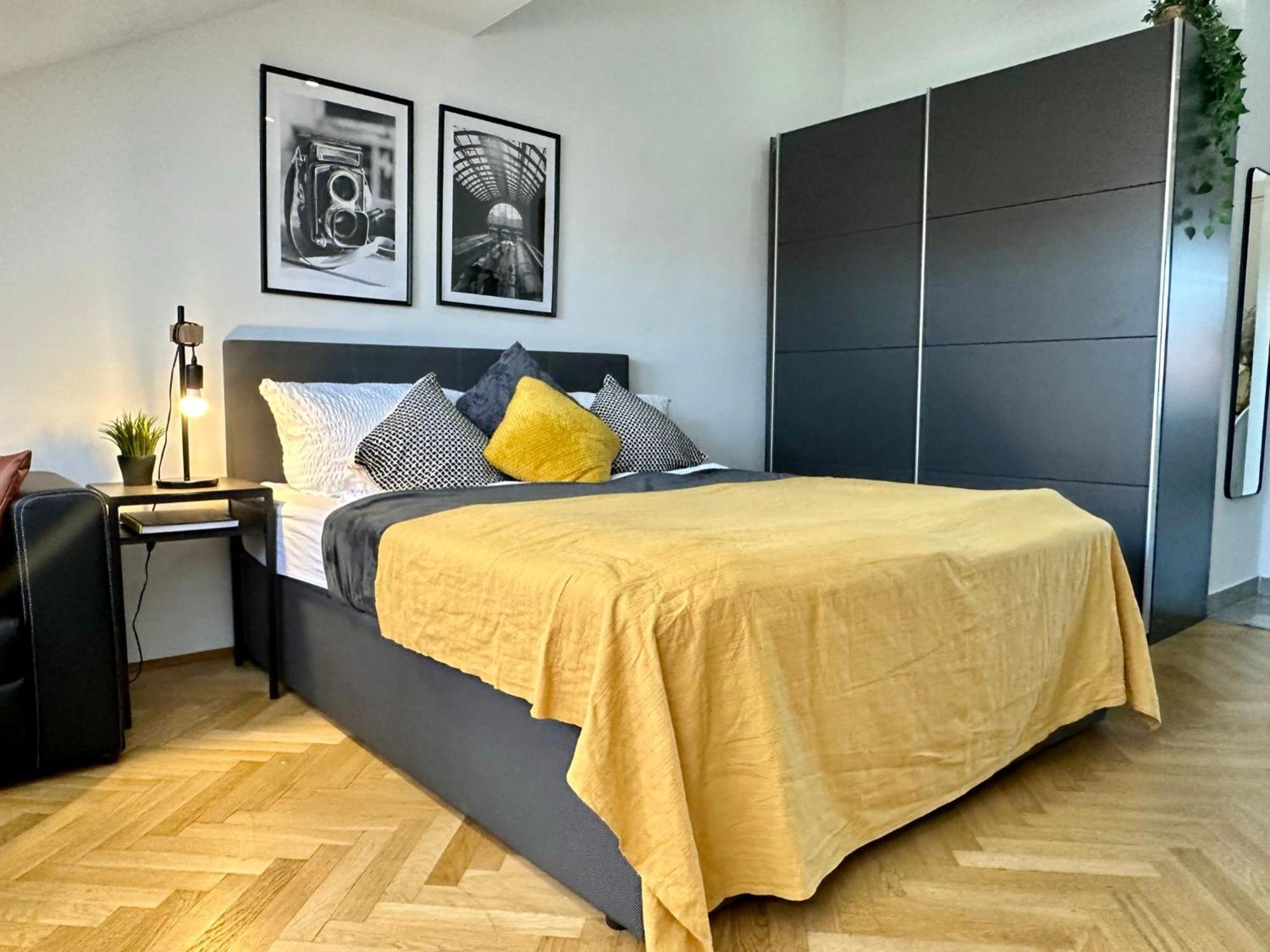 Stylish I 5 Minutes To U1 Reumannplatz I 15 Min To Center * Vienna