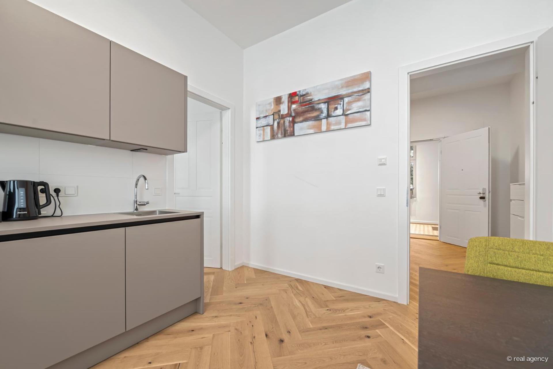 Easy Flat Hernals Apartment