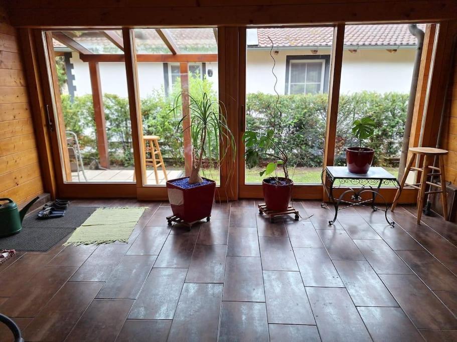 Ferienhaus Gartenhaus Am Stadtrand Von Mit Parkplatz Wien