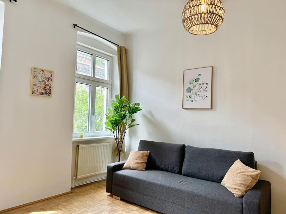 130 M2 Spacious 5 Bedroom
