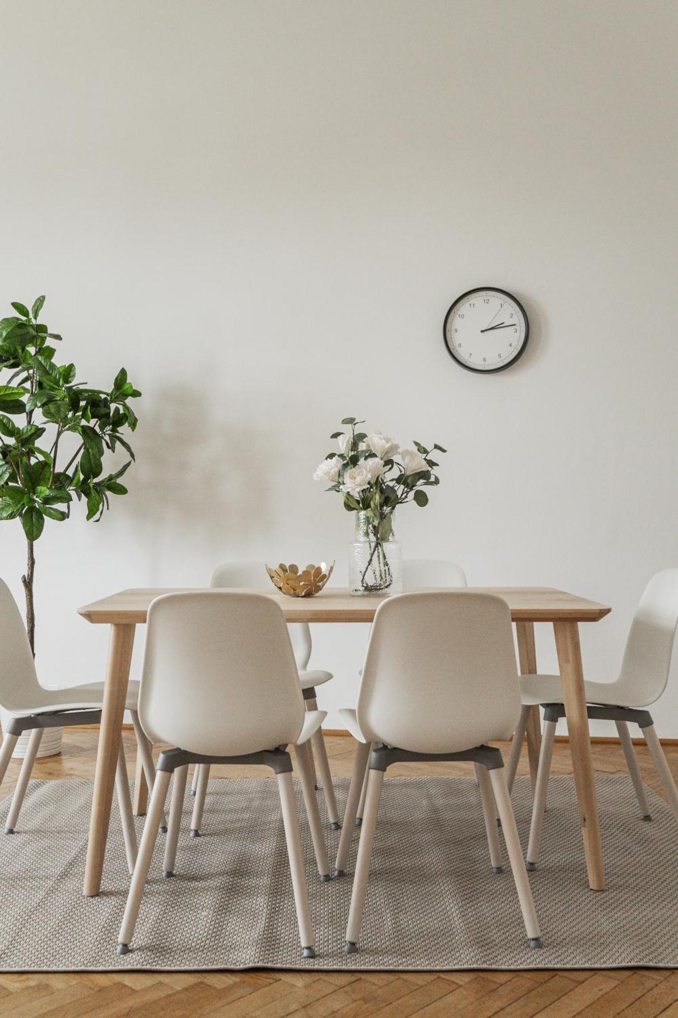 Apartment Family & Friends Hub