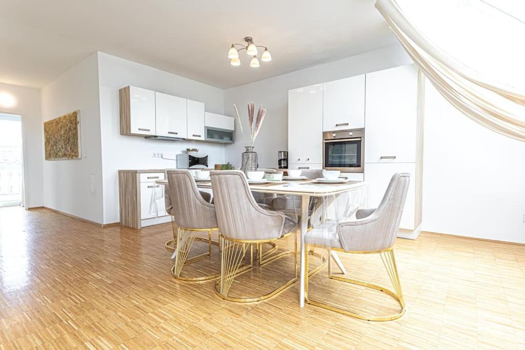 Super Luxury Apt, Only 12min To Ferris Wheel Vienna