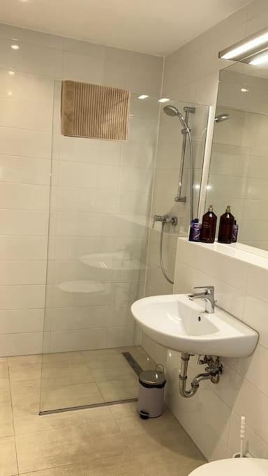 Gemuetliche Mit Balkon In * Vienna