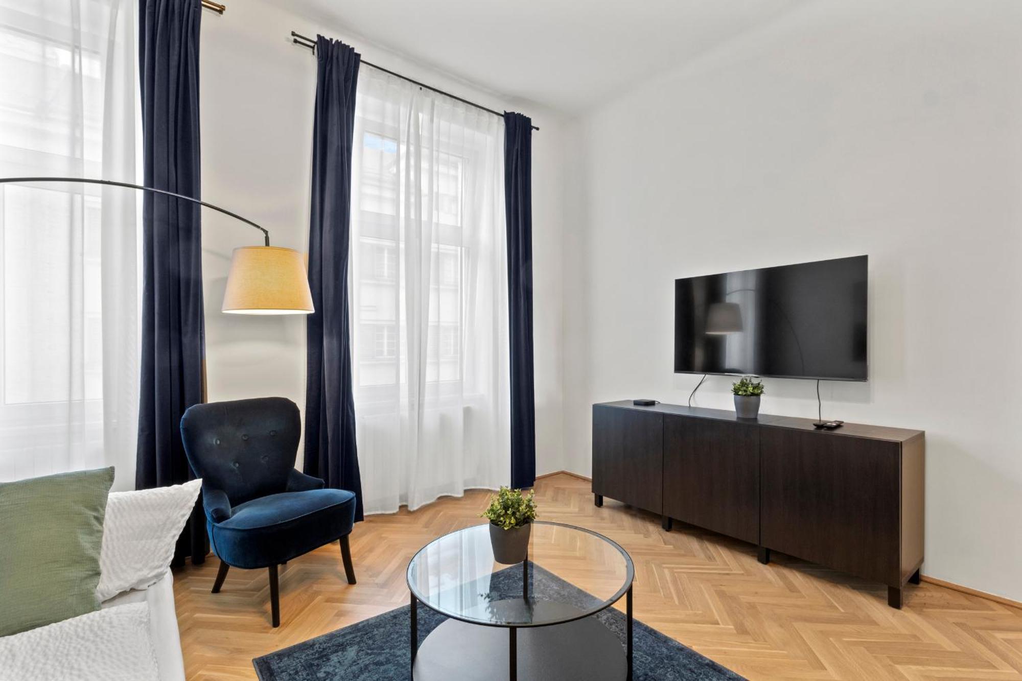 Balcony Apartment, 4 Min To U3 Zipperer Strasse Apartamento