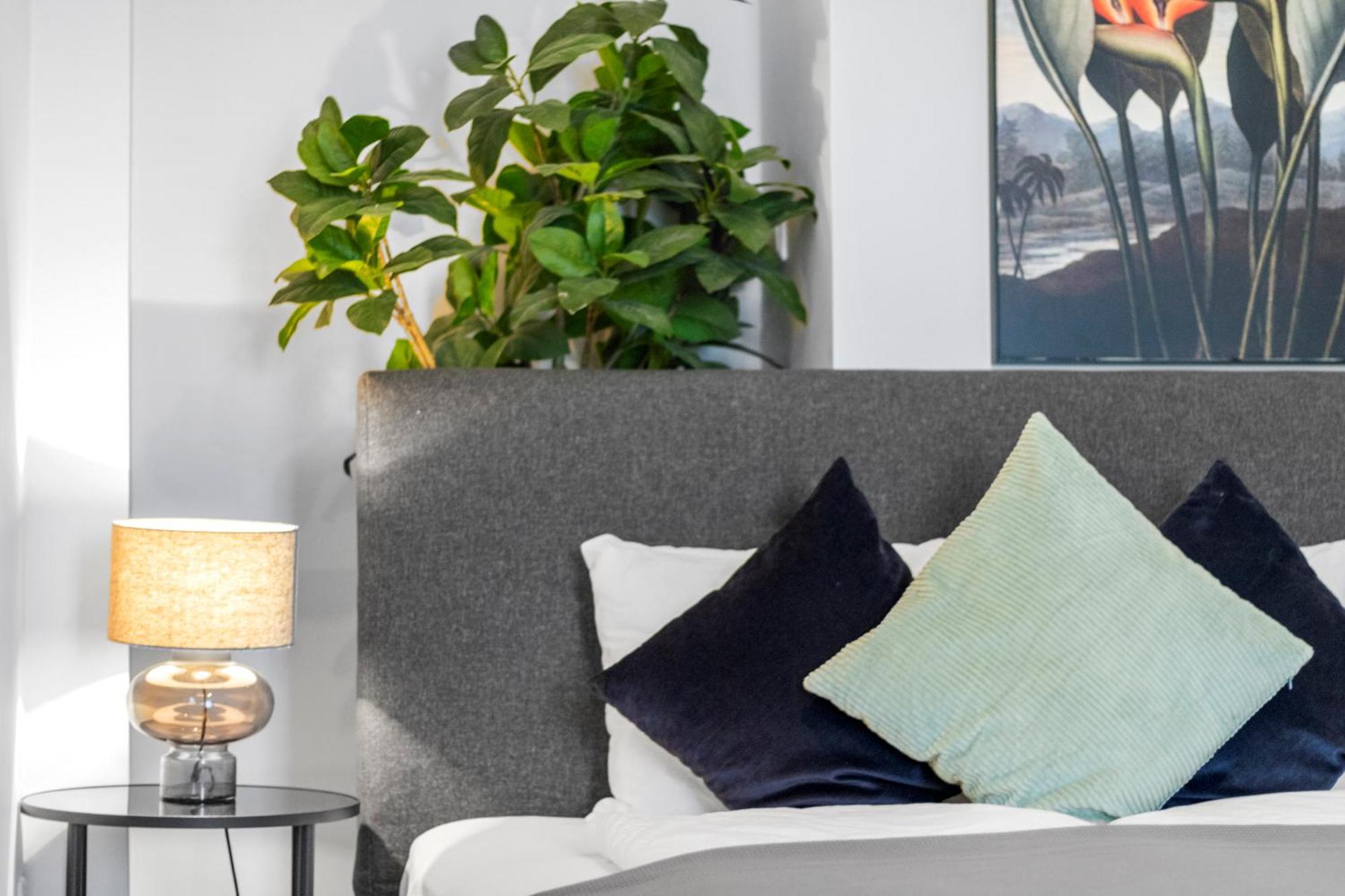 Balcony Apartment, 4 Min To U3 Zipperer Strasse * Viena