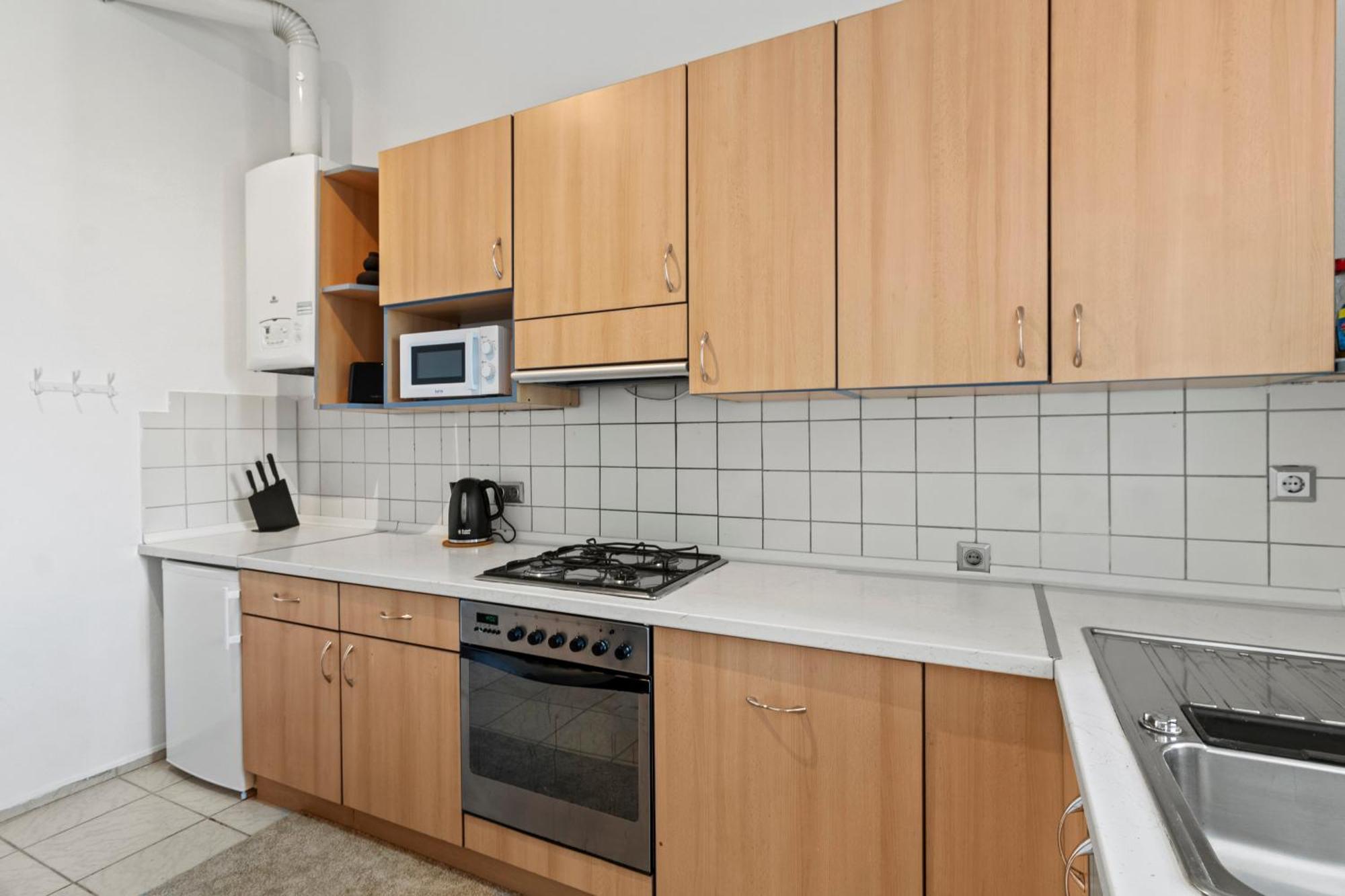 Balcony Apartment, 4 Min To U3 Zipperer Strasse Viena