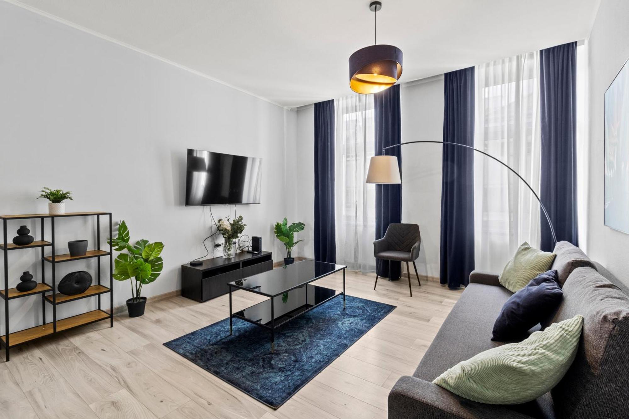Balcony Apartment, 4 Min To U3 Zipperer Strasse Apartamento *