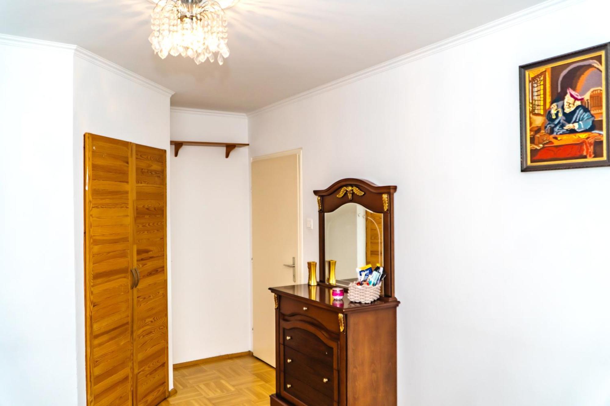 Spacious 5 Minutes To Wiener Stadthalle * Vienna